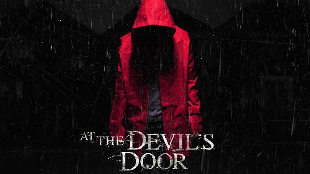 فيلم At the Devil's Door 2014 مترجم كامل HD